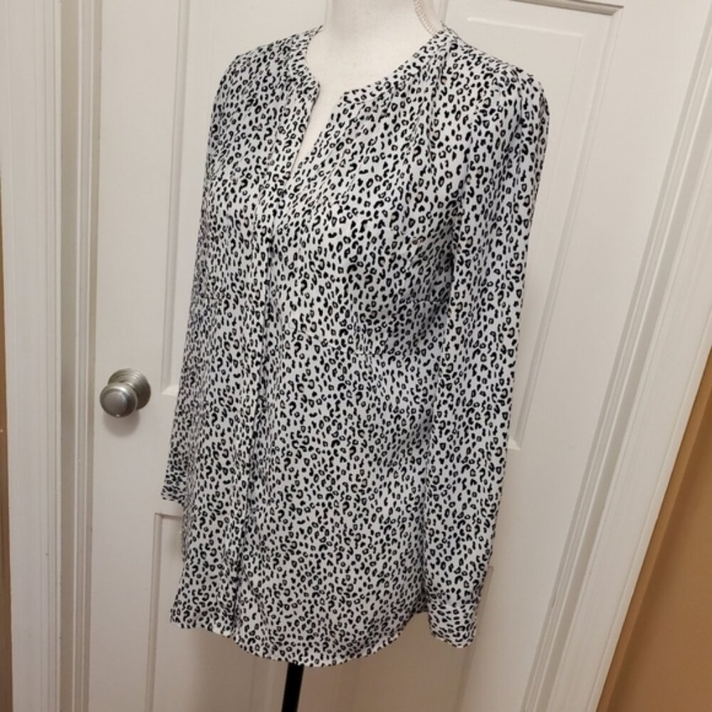 Apt. 9 Leopard Print Hidden Button Front Close Si… - image 6